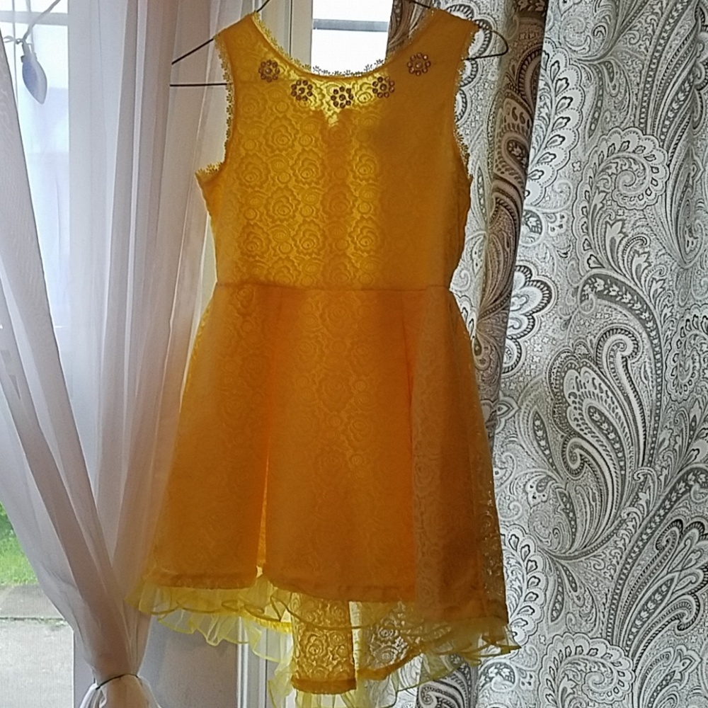 Girls descendants dress